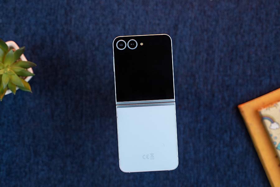 Samsung Galaxy Z Flip 6 design 