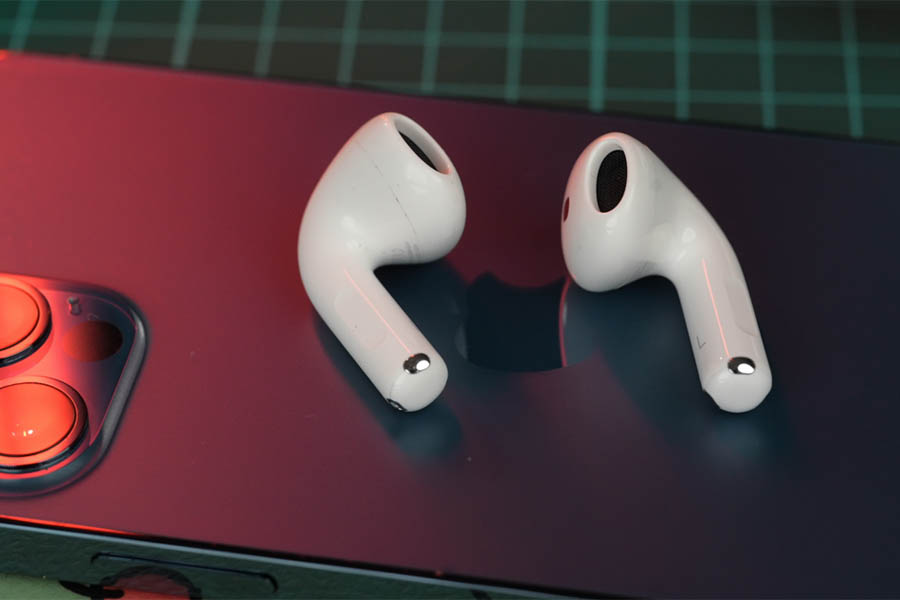 Apple AirPods 4 - Design 2