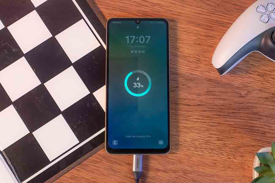 Samsung Galaxy A06 Review charging