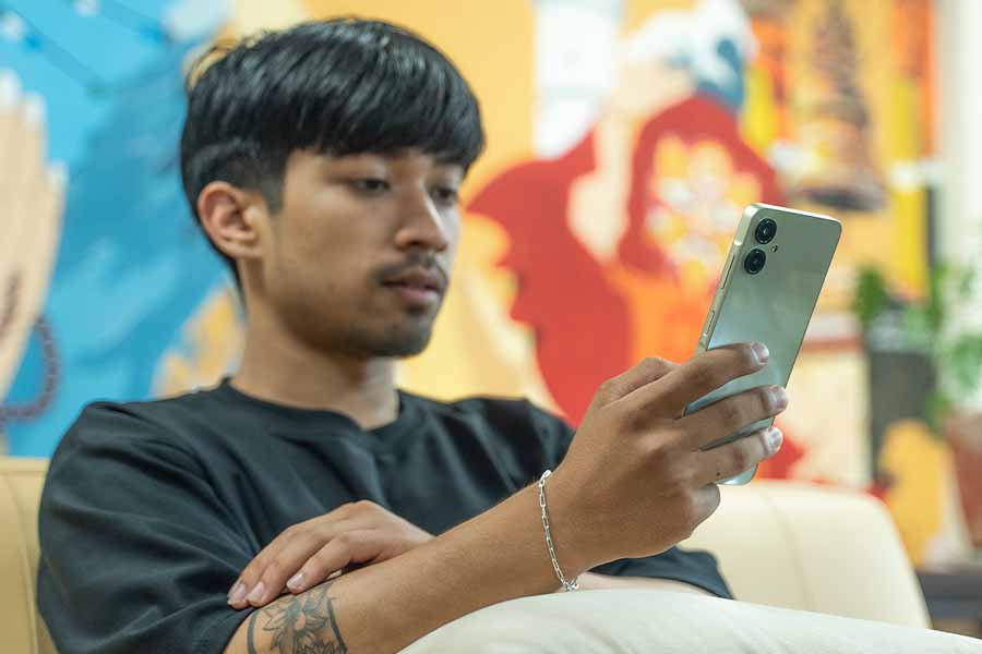 Samsung Galaxy A06 Review casual