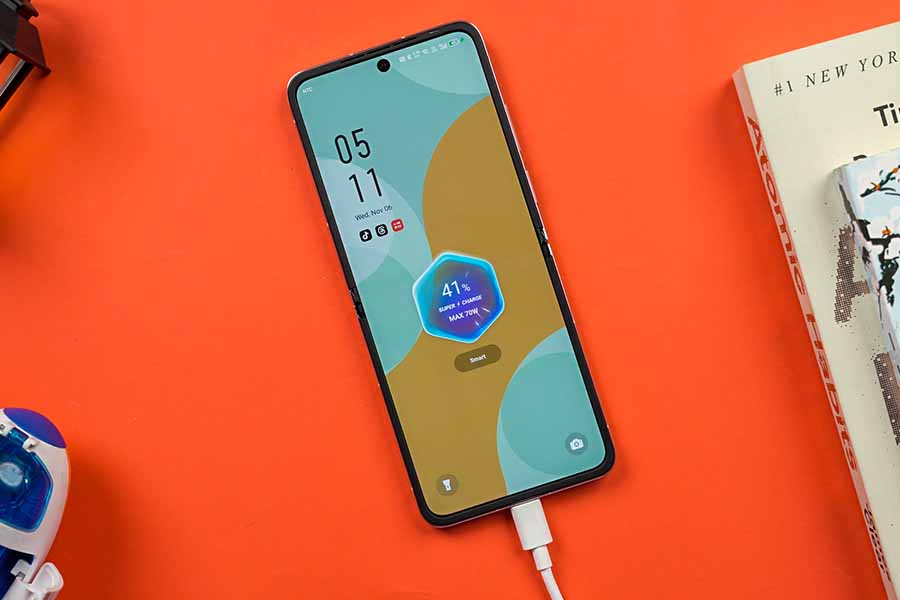 Infinix Flip Zero Charging