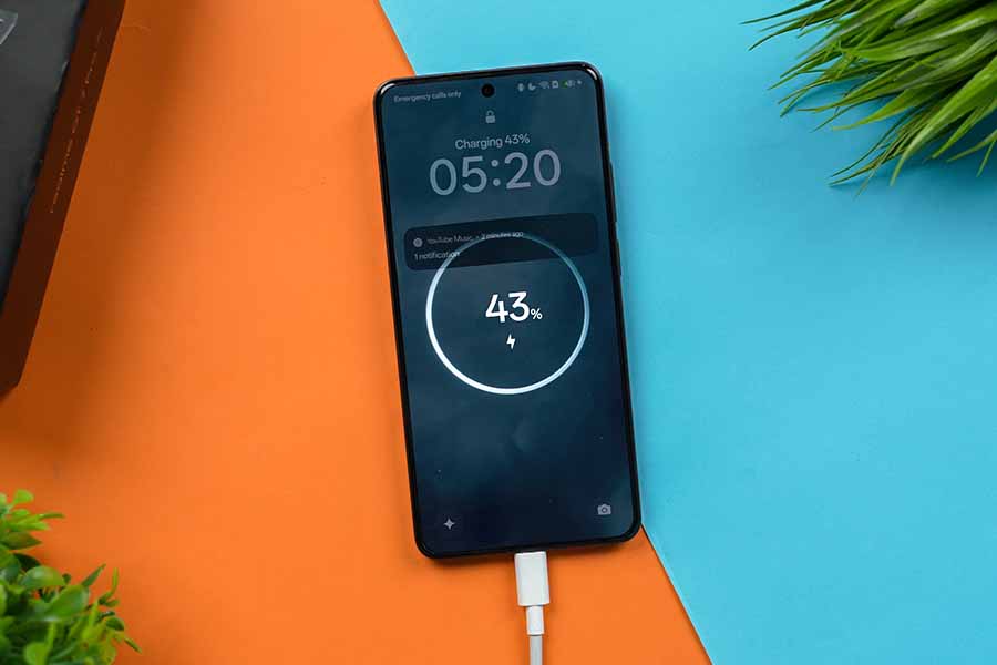 Realme GT 7 Pro Charging