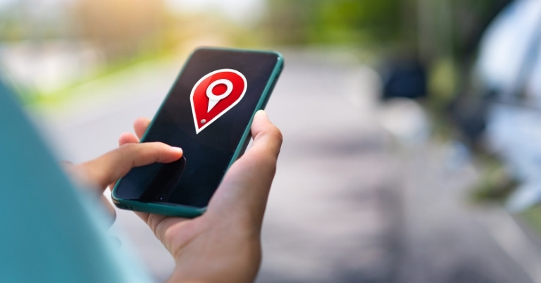 How to track smartphone location with phone number?