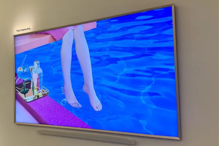 Frame Pro design and display