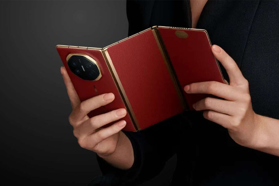 Huawei Mate XT Design