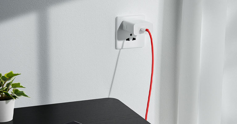 OnePlus SUPERVOOC 100W power adapter launched in Nepal