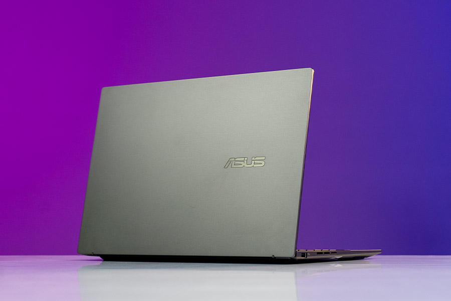 Asus Zenbook Q415MA Review - Design