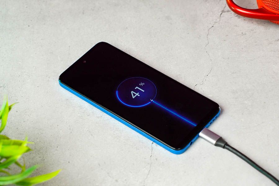 Motorola G45 Battery and Charging