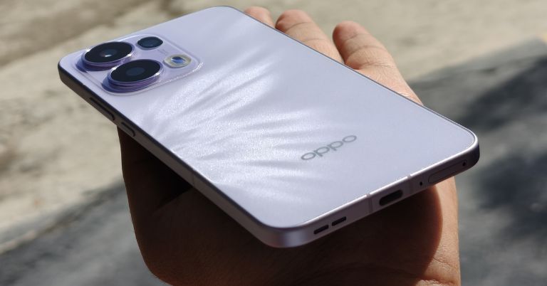 Leaks hint at the launch of OPPO Reno 15 with a compact flat-screen