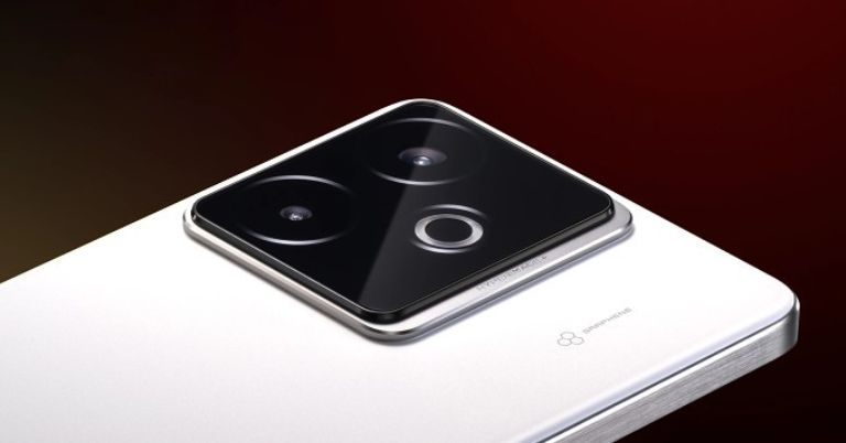 Realme GT 7 makes its debut in India with Dimensity 9400e and 7,000 mAh battery
