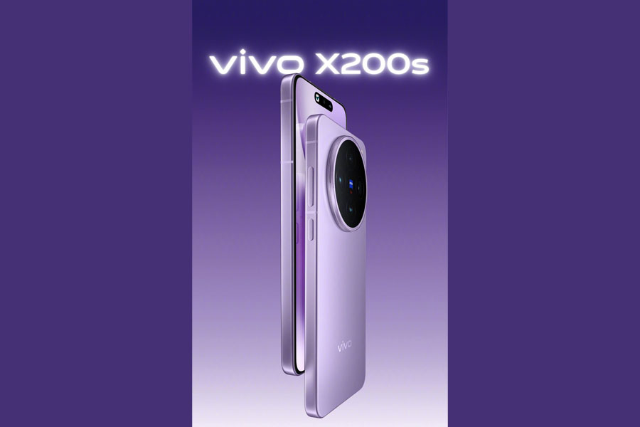 Vivo X200S Design and Display