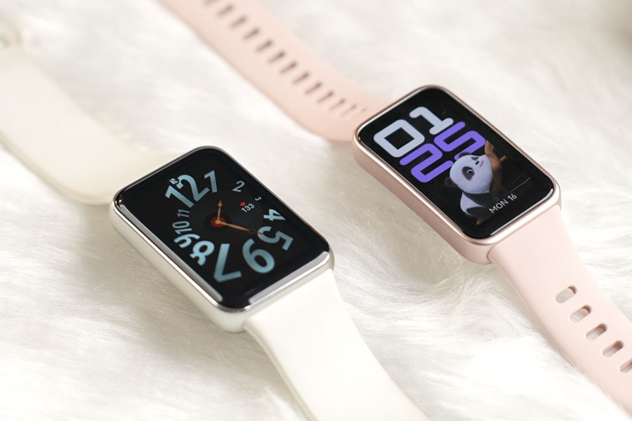 Huawei Band 10 vs Samsung Galaxy Fit 3 - Design 1