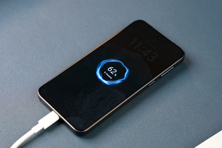 Vivo X200 FE Display