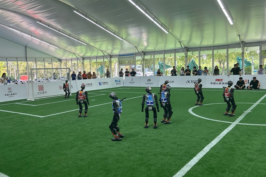 Humanoid robots soccer china
