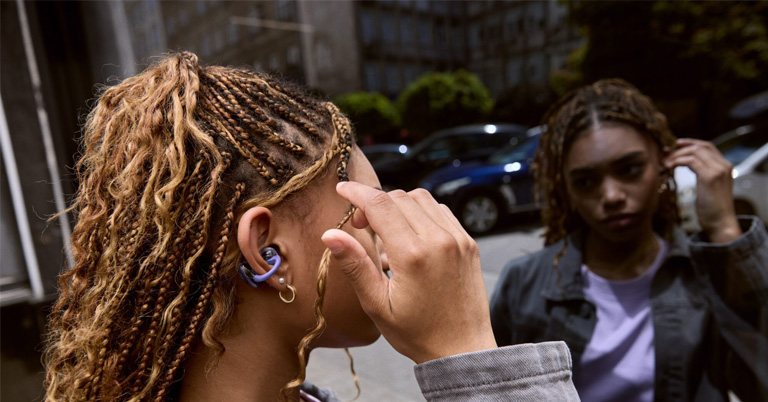 JBL Soundgear CLIPS launched with open-ear design and Hi-Res audio