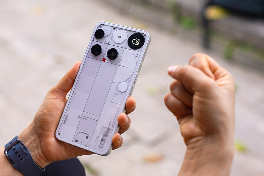 Nothing Phone (3) - Glyph Matrix