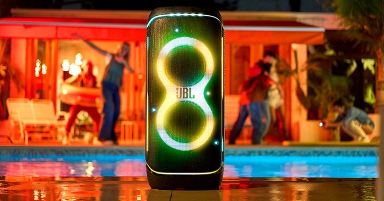 JBL's new PartyBox 720 doesn't need to be plugged in to keep the party going