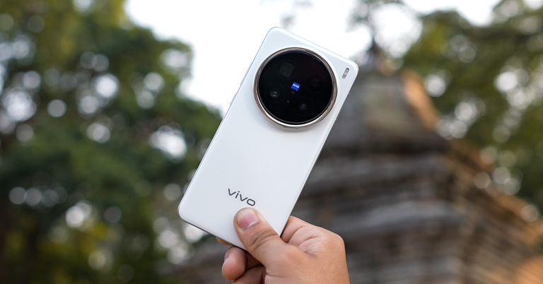 Vivo X200 Pro review: The flagship phone to beat in 2025!