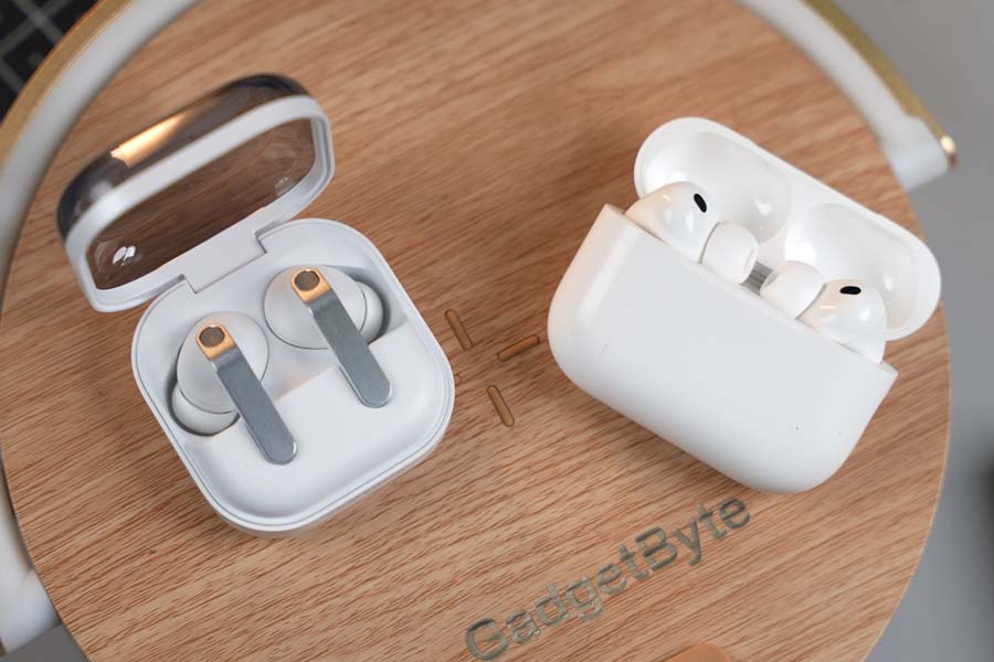 Galaxy Buds 4 Pro and AirPods Pro 3 - Design