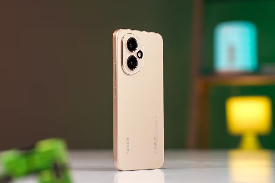 Honor 400 Best Phone Under 70000 in Nepal