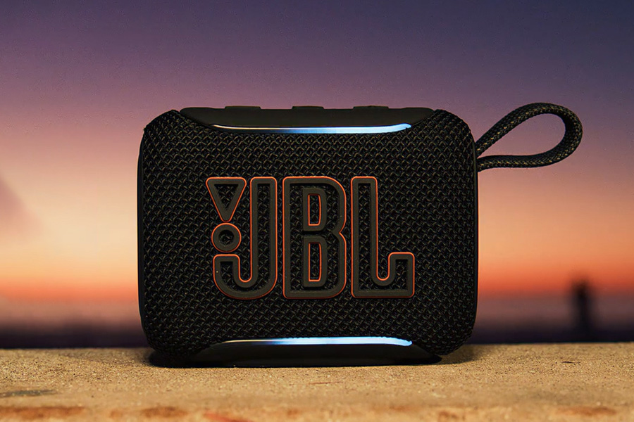 JBL Go 5 with lanyard