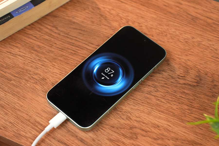 POCO X8 Pro Charging