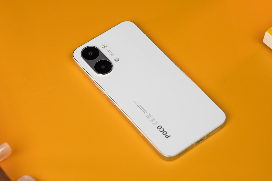 Poco X8 Pro Max Design