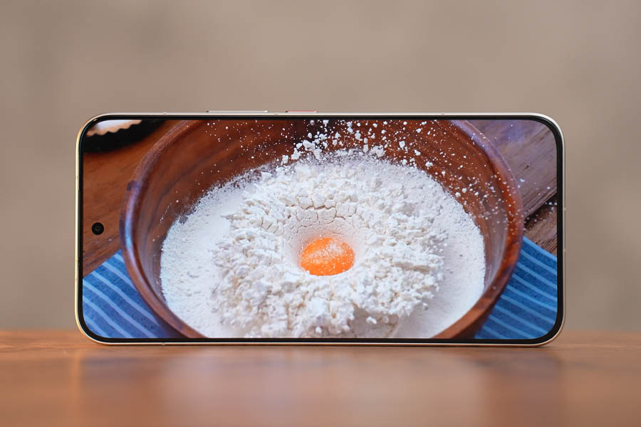 Poco X8 Pro Max Display