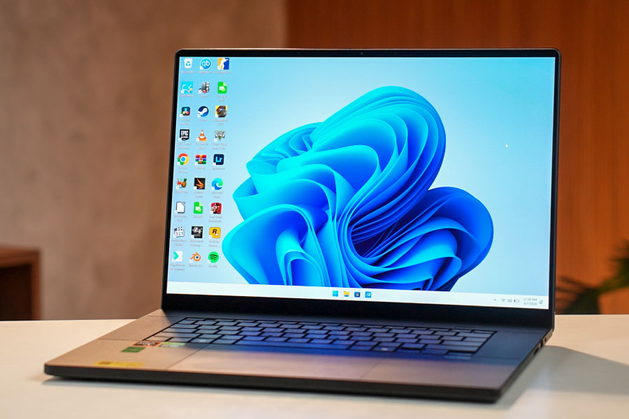 Asus ProArt P16 - Display