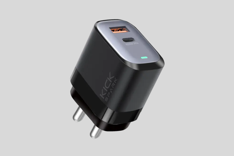 Kick Spark AeroDash 30W Dual Port Charger