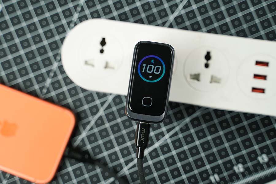 MWC GanForce 100 Pro Charger Design