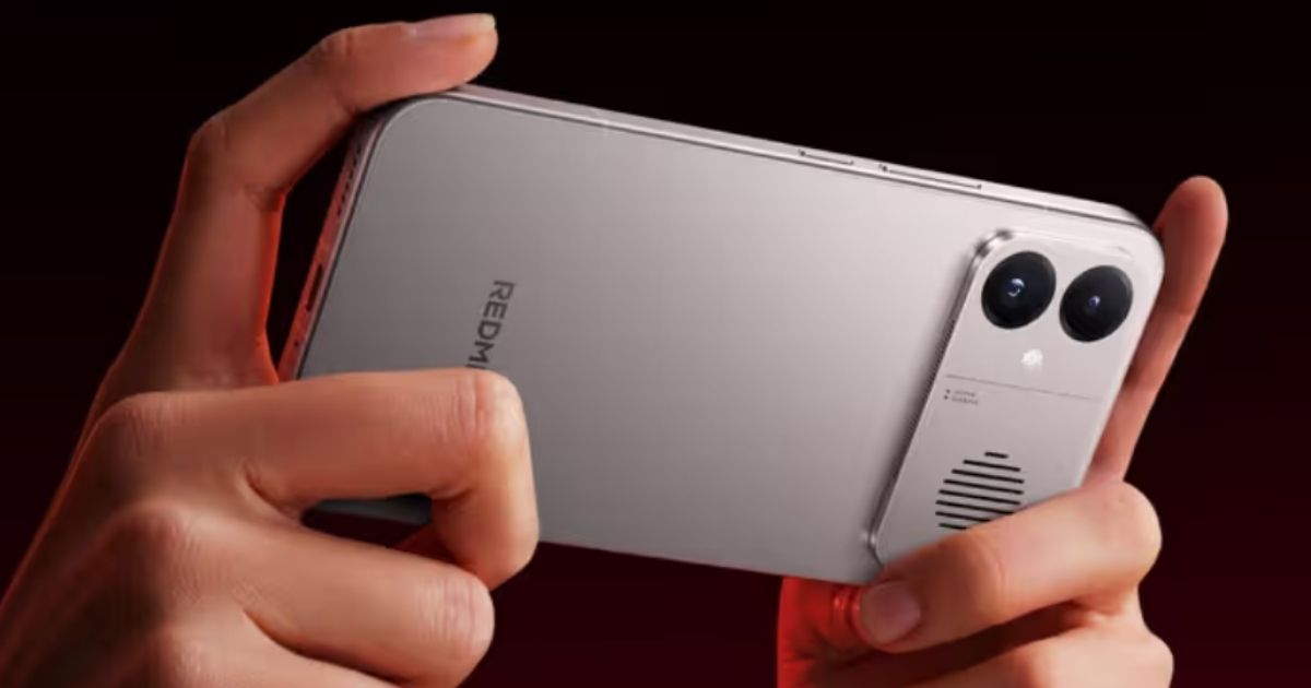 Redmi K90 Max launched with a built-in active fan and a crazy fast 165Hz refresh rate!