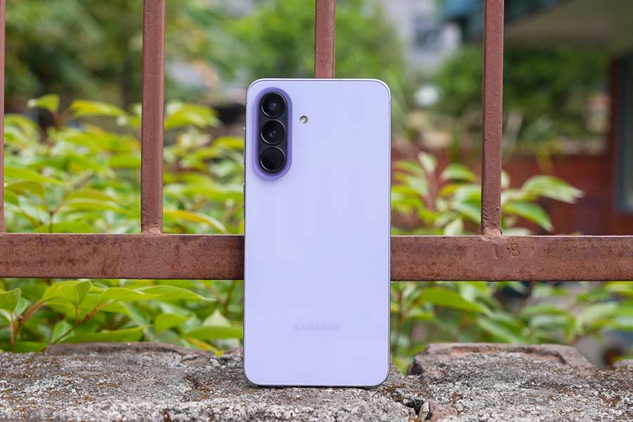 Samsung-Galaxy-A57-Design