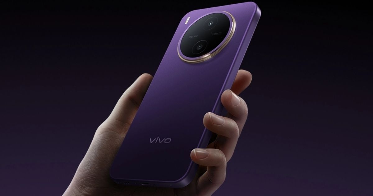 Forget about powerbanks because this Vivo phone has a 10,200 mAh battery!