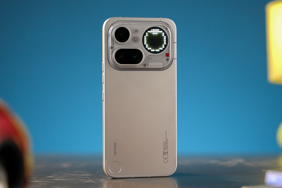 Nothing-Phone-4(a)-Pro-Design