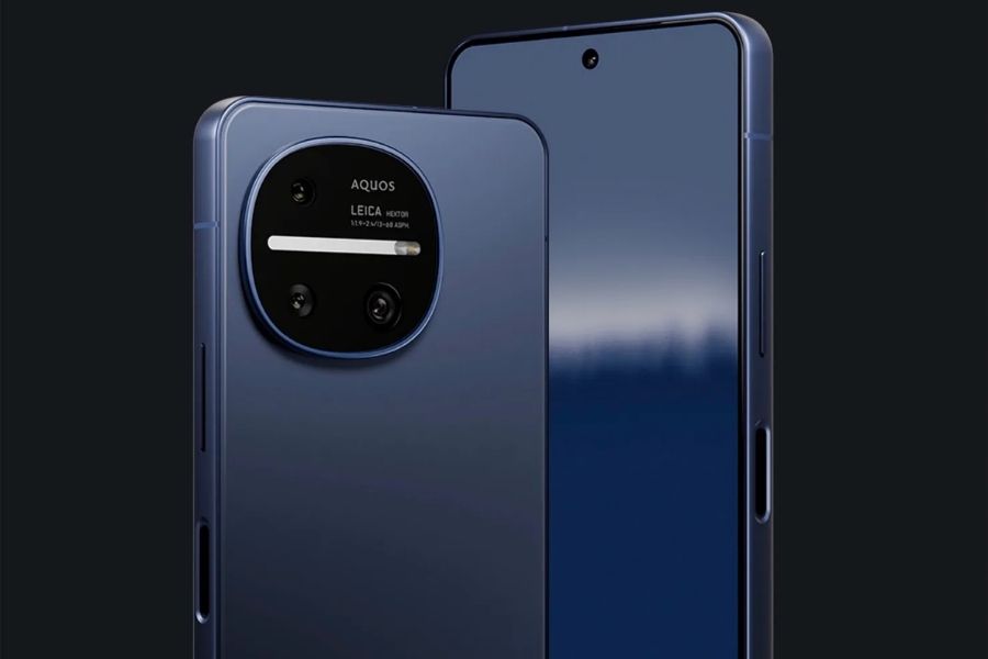 Sharp Aquos R11 design and display