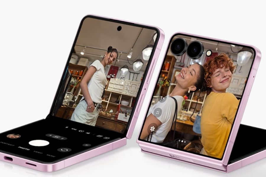 Samsung Galaxy Z Flip8 main display design