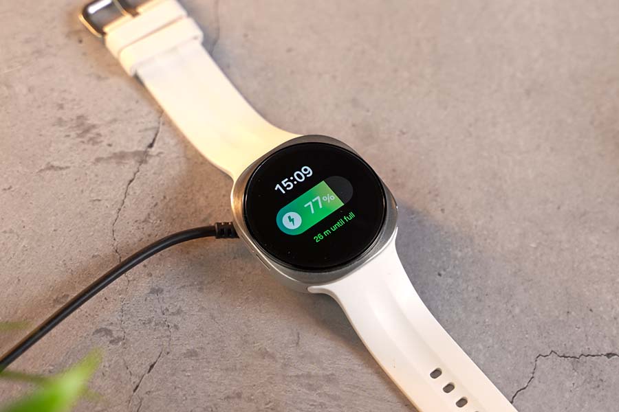 Samsung Watch 9 Charging