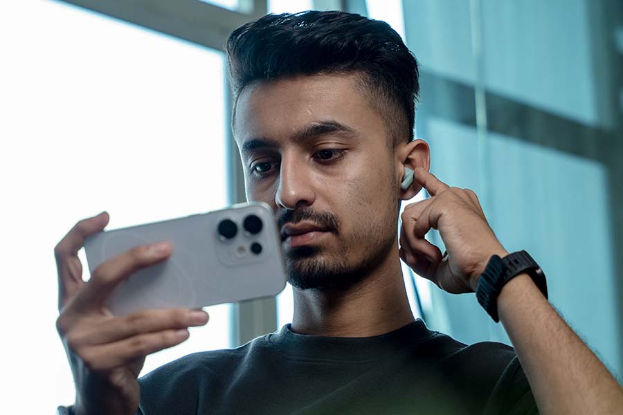 OnePlus Nord Buds 4 review - touch controls