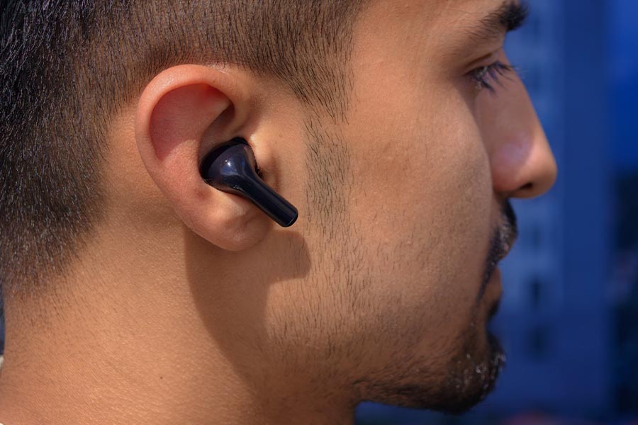 Realme Buds 5A fit