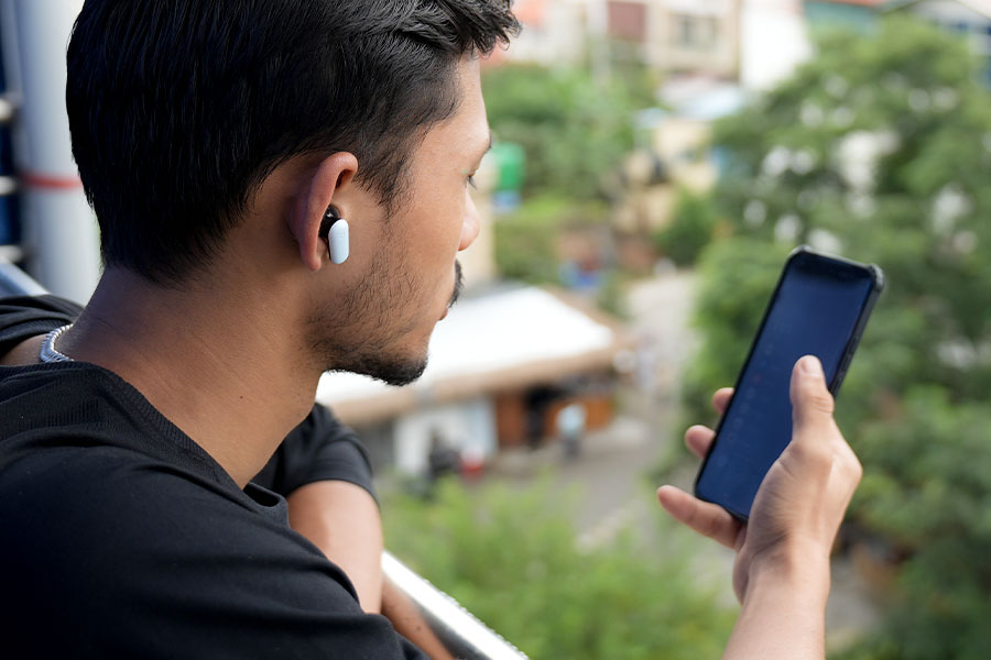Calling with Soundcore R50i NC