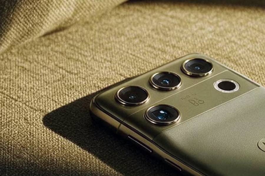 Motorola Signature 27 camera
