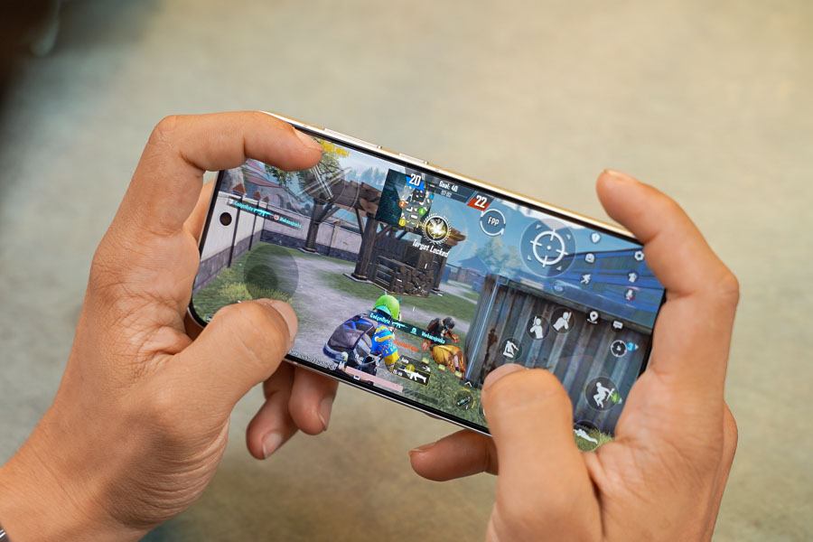 Oppo-Reno-16-Gaming