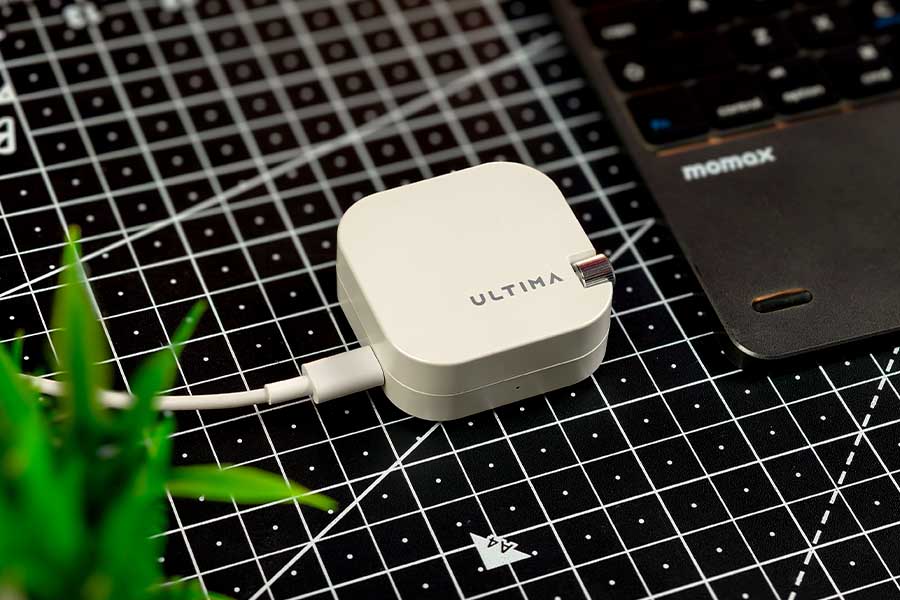 Ultima Aura review Charging