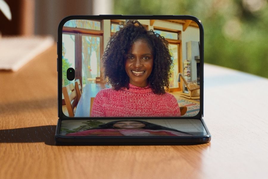 iPhone Duo Innere Screen Camera