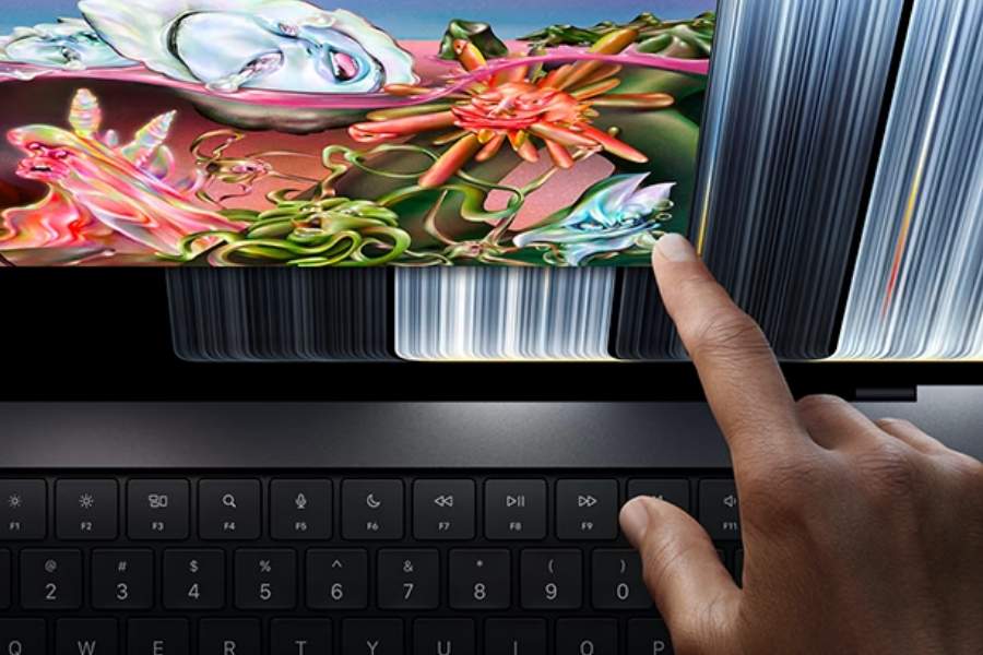 MacBook Pro with ProLED XDR Display touchscreen task