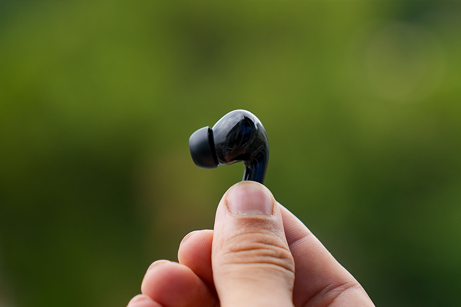 Redmi Buds 8 Lite Review Buds Design