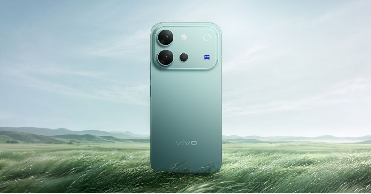 Vivo V80 debuts with a 144Hz AMOLED display and massive 7,200mAh battery!